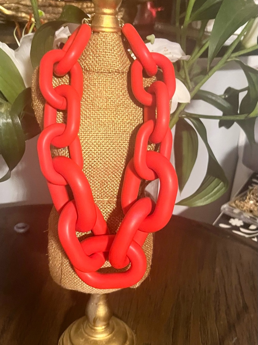 Chunky Red Resin Link Necklace - Unbranded - Picture 2 of 2